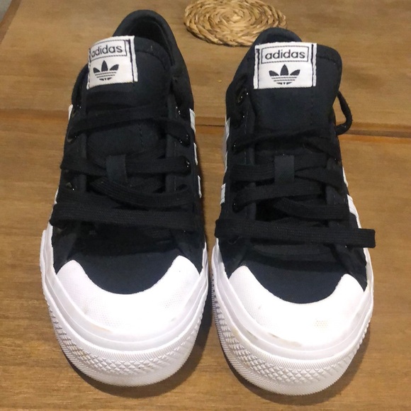WOMEN'S ADIDAS ORIGINALS NIZZA PLATFORM CASUAL SHOES - Picture 1 of 4